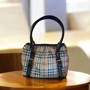 Burberry Northfield Medium Haymarket Check Convertible Tote - Authenticity ✅